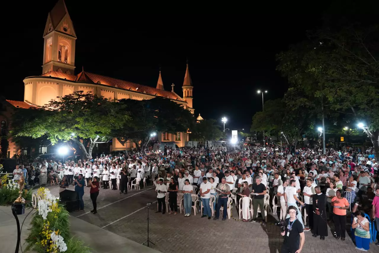Curvelo encerra Ano Jubilar dos 300 anos de São Geraldo com procissão, missa solene e presença de redentoristas de todo o Brasil