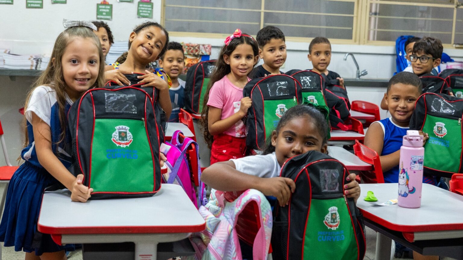 Curvelo bate meta federal e coloca 75% das crianças no caminho da alfabetização