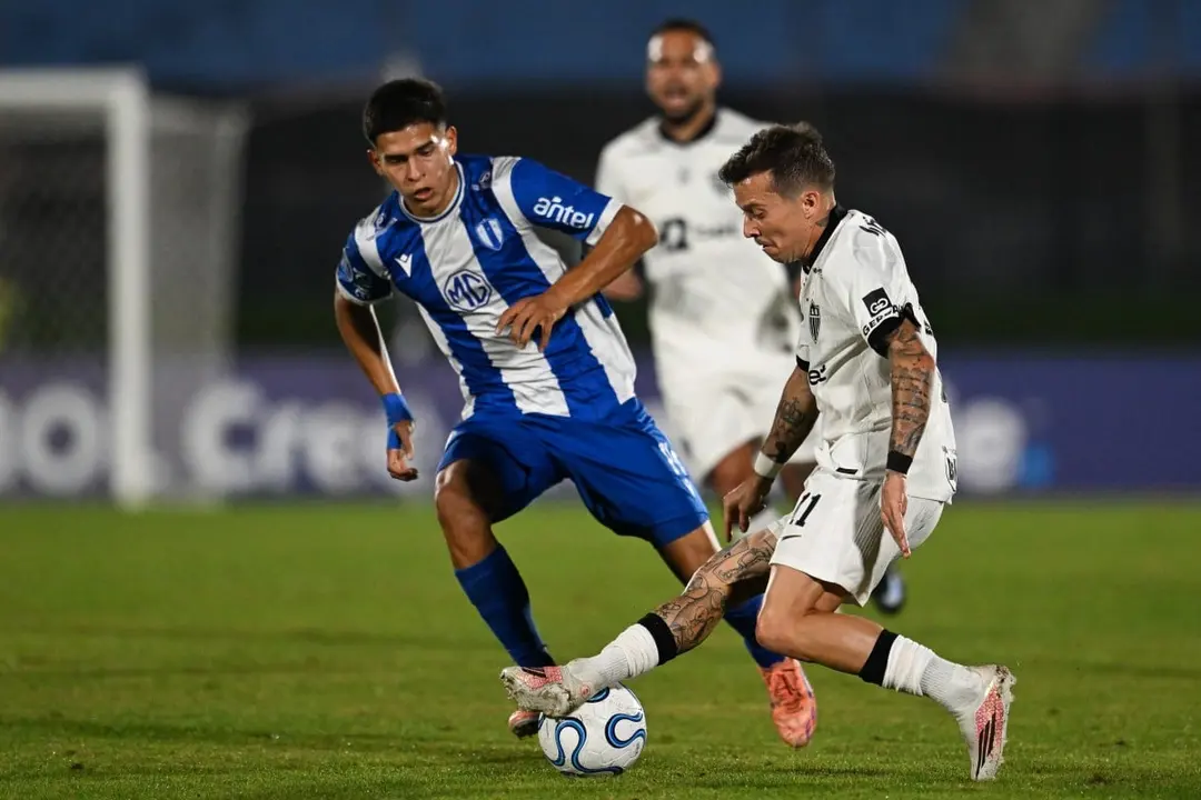 Galo vencia por dois gols mas cedeu empate ao Juventud nos acréscimos e segue em situação delicada na Sul-Americana